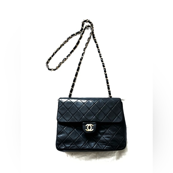 Vintager Chanel mini lamb skin square bag - Picture 1 of 5